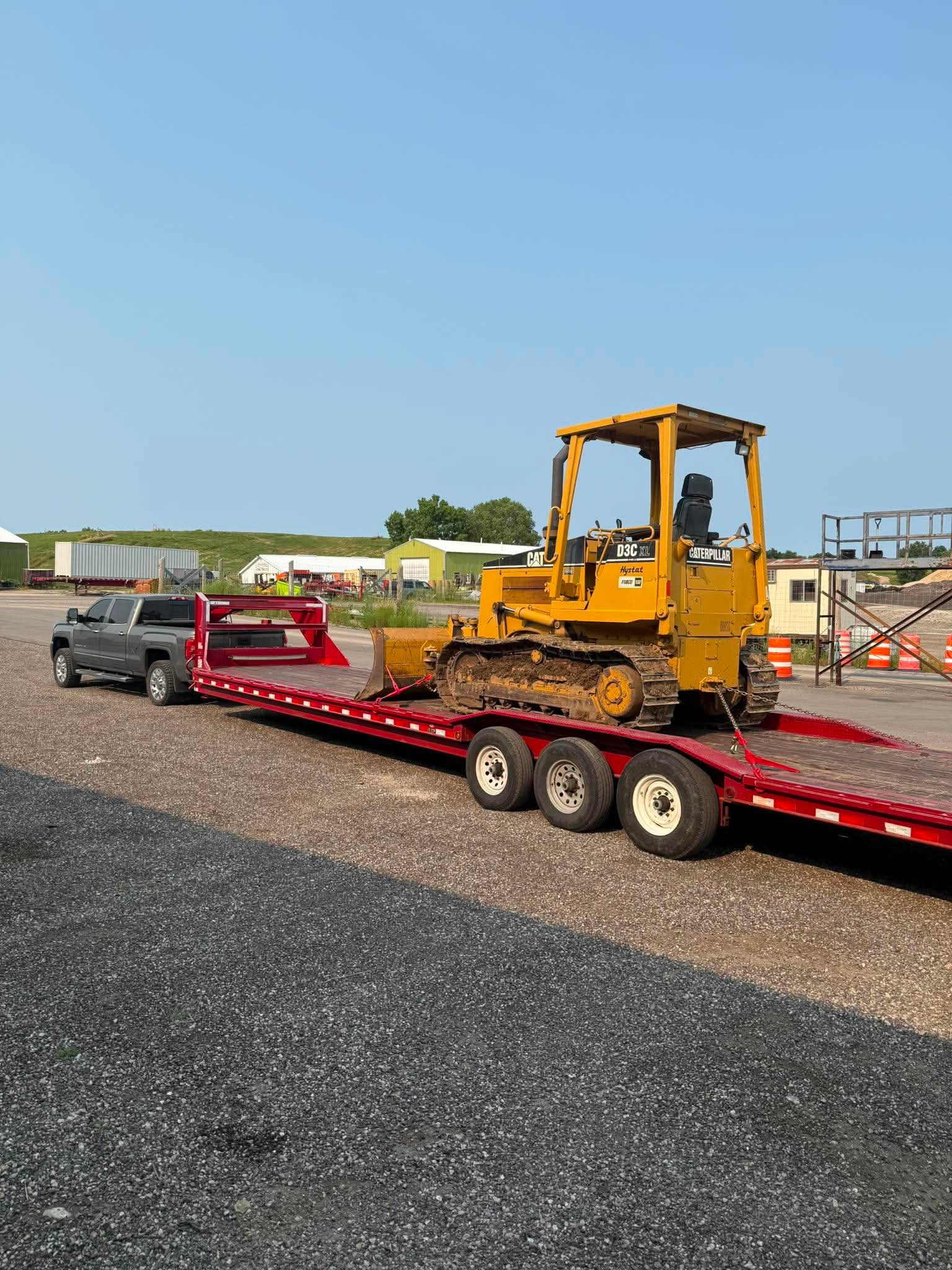 Trailer and hauling services